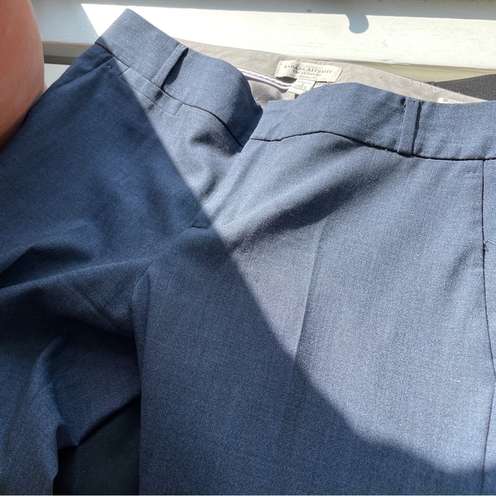 Banana Republic Dress Pants, blue, the Logan Fit size 4